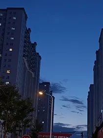 穿梭于各个世界，开启冒险