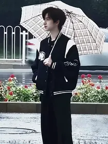 贺峻霖：心尖上的软宠