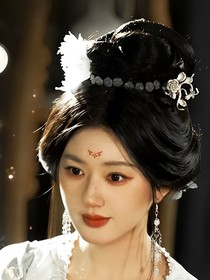 琉璃美人煞：沉香并未成屑