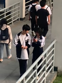 是学妹也是小青梅