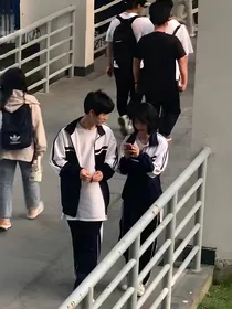 是学妹也是小青梅
