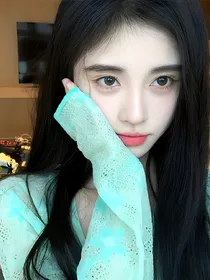 快穿综艺：请再靠近一点点