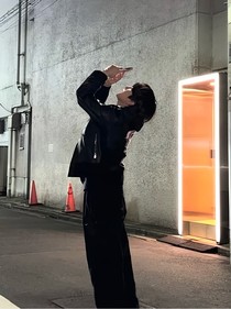 烟火与玫瑰——刺