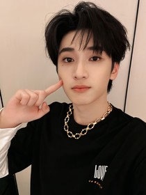 严浩翔：又是一年冬