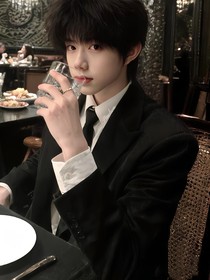 陈奕恒：涩骨吻味