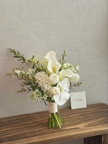 手捧花