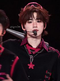 all轩：疯批学院嘛有点意思