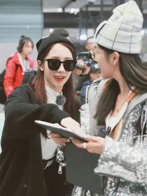 暖光里的同频心跳