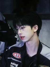 院人：同行与共