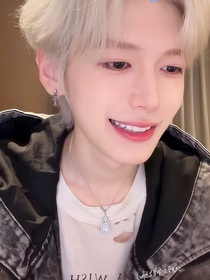 全主播：冷脸萌