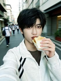 TF四代：春蚕不说话