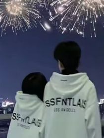 报告三位总裁，夫人又帅又飒