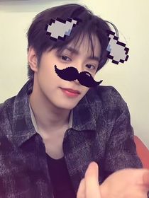 刘耀文：夏日心动季