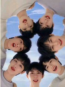 TNT：爱意随风飘动