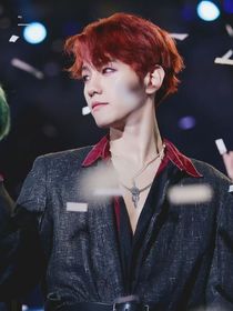 边伯贤：边总他藏不住了