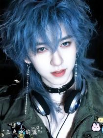 TNT：在贵族学院苟且偷生中