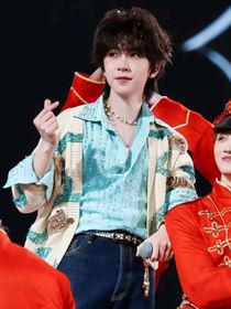 贺峻霖：小叔好温柔