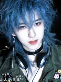 TNT：在贵族学院苟且偷生中