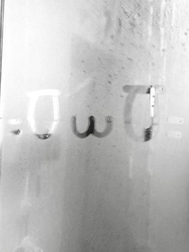 时代峰峻：唇友谊关系