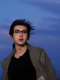 刘丧：我观你骨骼惊奇