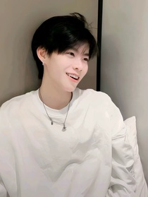 王威：威知不渝