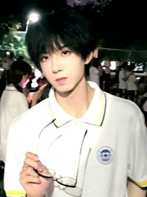 TF四代：我在贵族学院当小弟