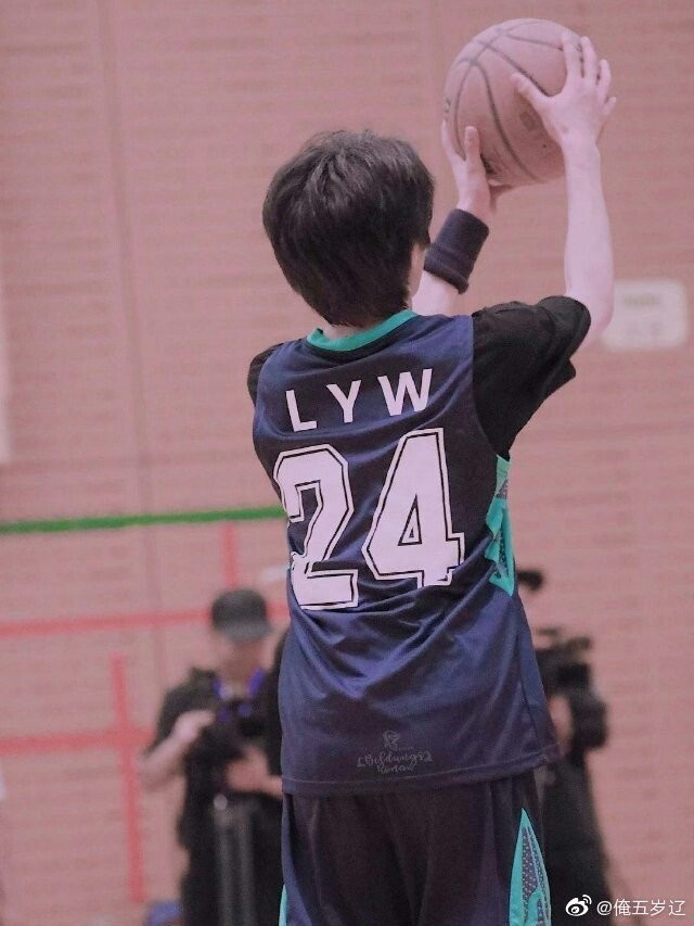 刘耀文:姐姐是网红-话本小说网