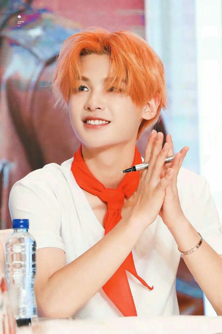 黄明昊:他和他的猫