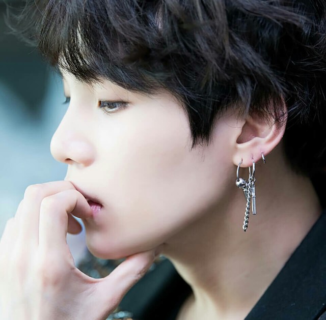 闵玧其:维纳斯少女