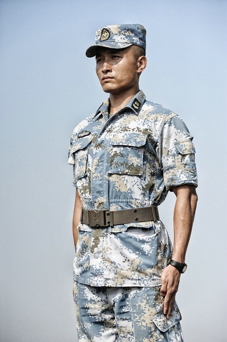 火蓝刀锋之向羽