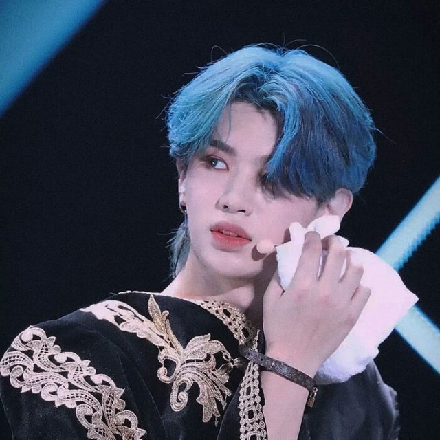 黄明昊.暗黑风格-三号路素材库-话本小说网
