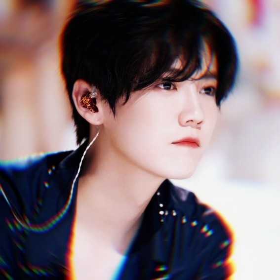 229鹿晗头像色散滤镜