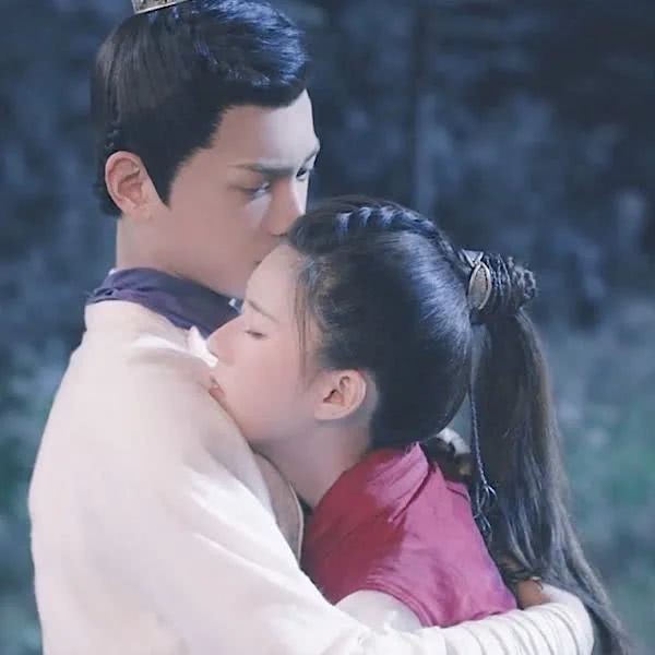 《传闻中的陈芊芊》赵露思丁禹兮头像