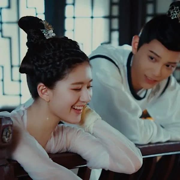 《传闻中的陈芊芊》赵露思丁禹兮头像