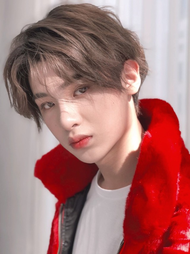 黄明昊:这对cp有点甜