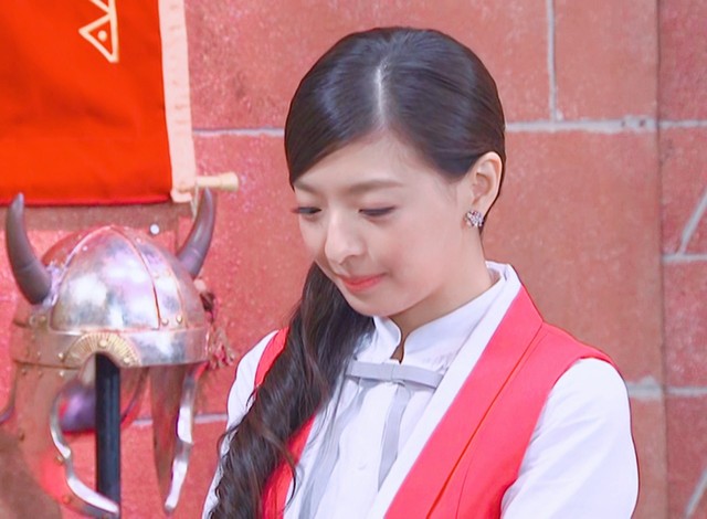 萌学园素材抱图关注