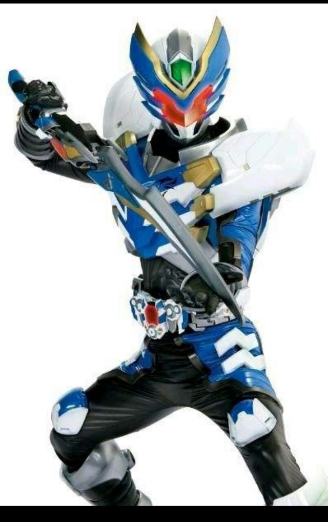 斗三之骑士与铠甲