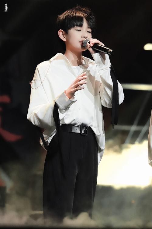 张极生日(可不看)-时代峰峻之时代团宠-话本小说网