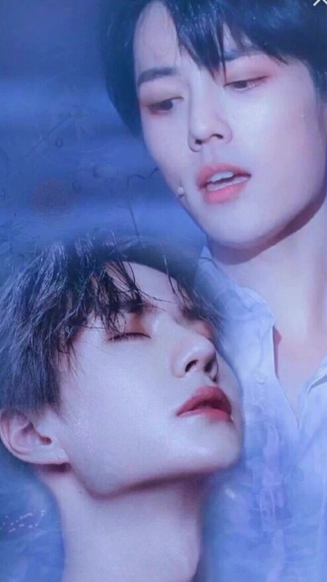 王一博血色咬痕