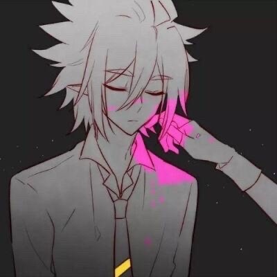 是!司发图发图司今天安哥生日!司嘿嘿!