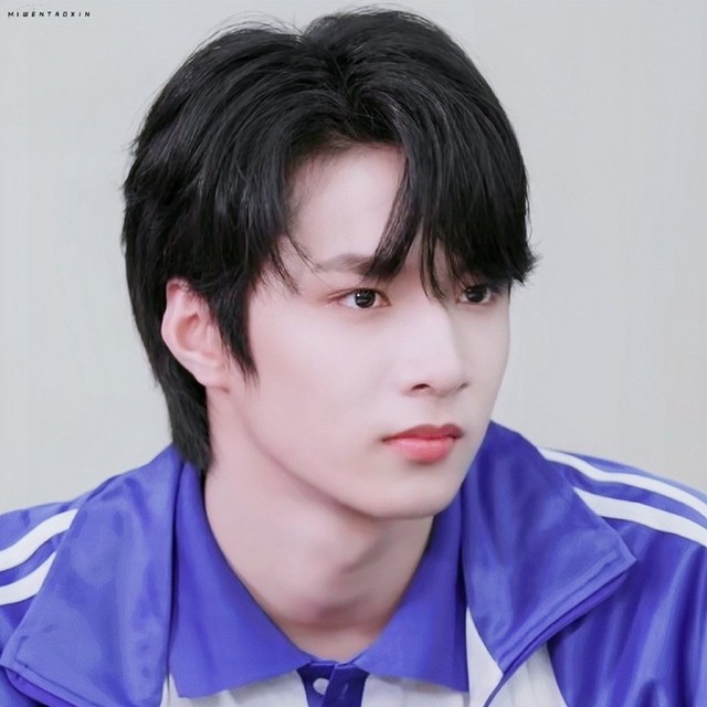 8tnt头像刘耀文约你放学一起走