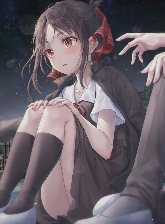 棕发红瞳动漫人物壁纸女