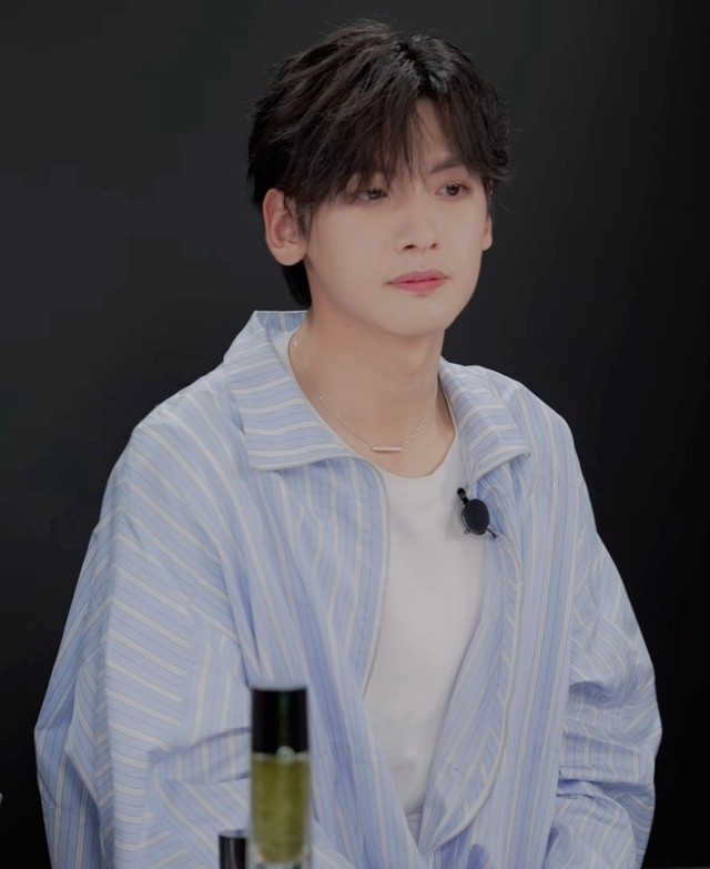 世界微尘里我们离结婚只差认识