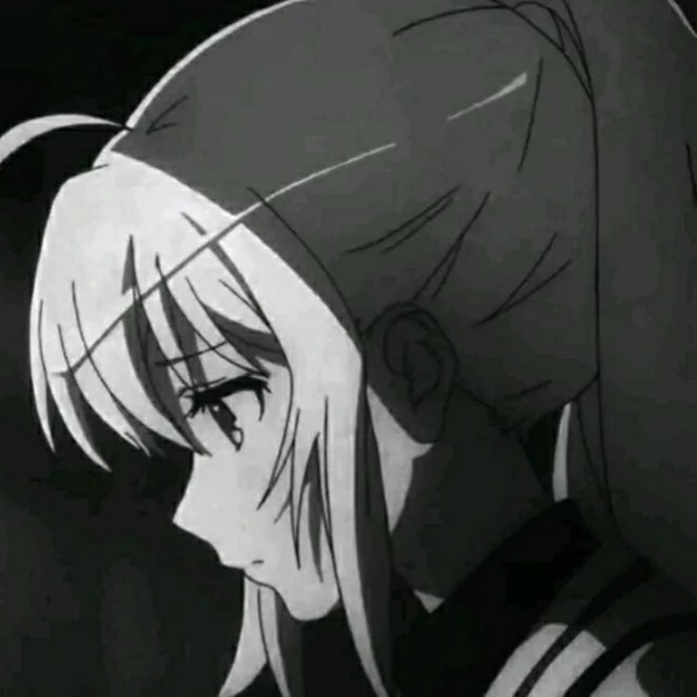 极致伤感到沦陷的动漫女生头像