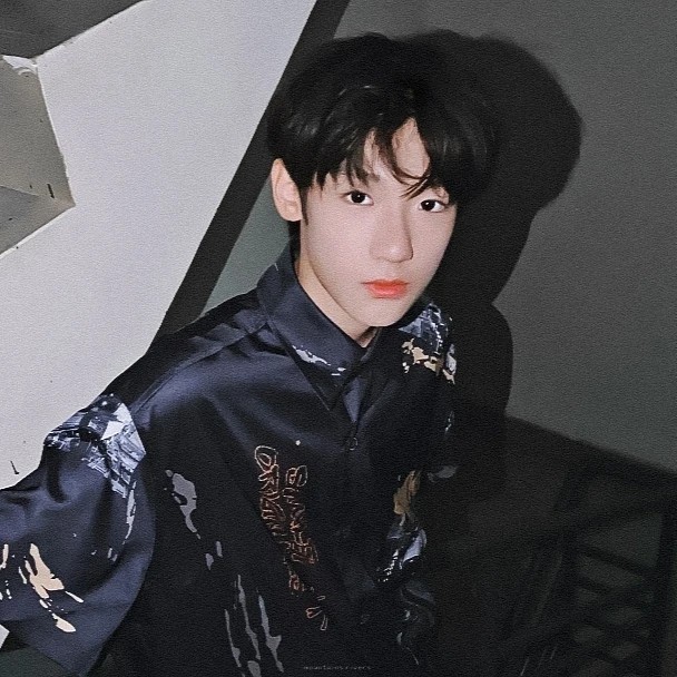 张峻豪-韩玖辞头像铺-话本小说网