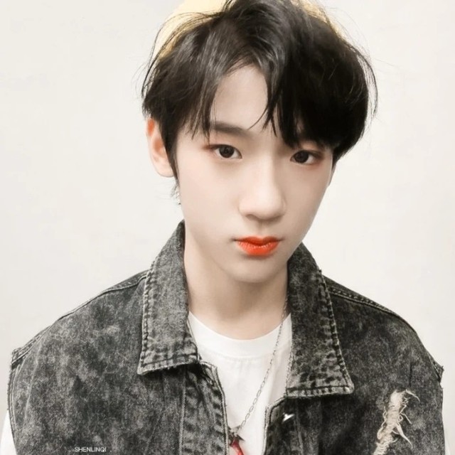 张峻豪-韩玖辞头像铺-话本小说网