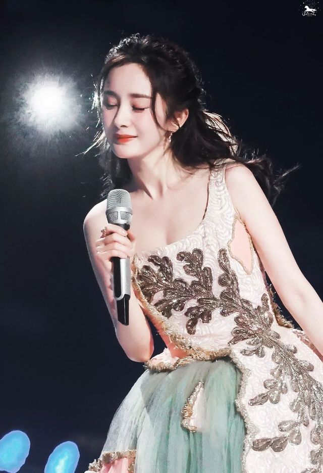 杨幂-甜甜明星神图收藏馆-话本小说网