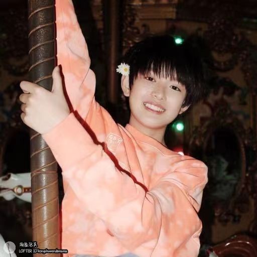 简洁的周一桐的插图