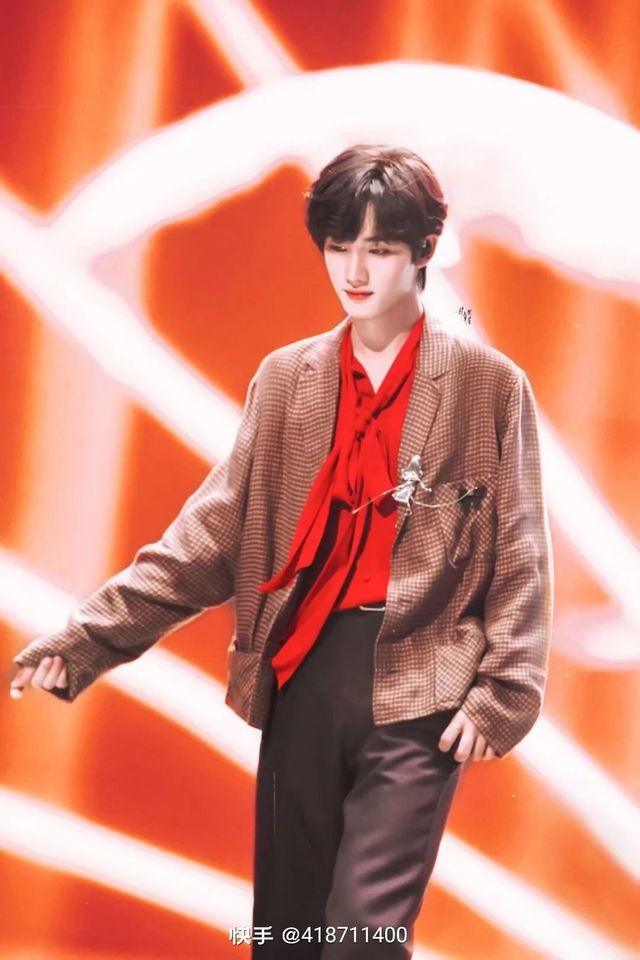 单人照片—丁程鑫(1)-tnt图册-话本小说网