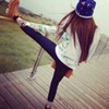 女同学1